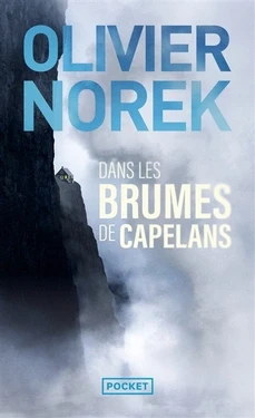 Dans les brumes de Capelans - Click to enlarge picture.